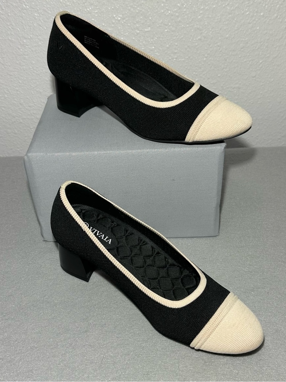 VIVAIA Almond-Toe Chunky Heels (Julie Pro)